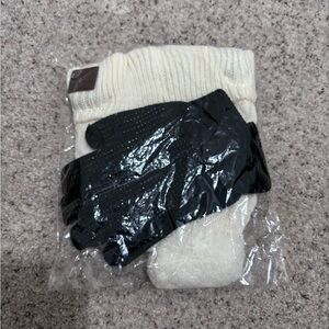 Beanie and gloves set